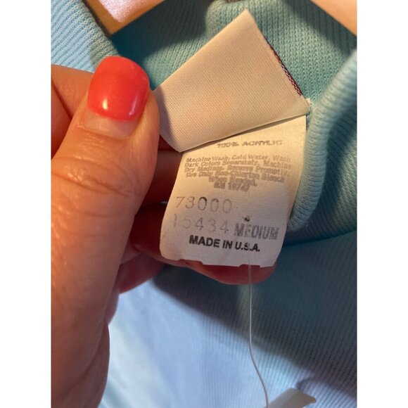 Land 'n Sea NWT Light Blue Sleeveless High Neck Top SZ Medium - Picture 5 of 7